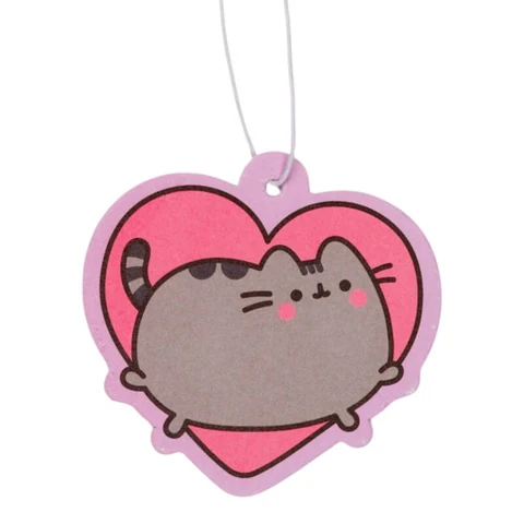 Ambientador Pusheen con forma de corazón y aroma a fresa